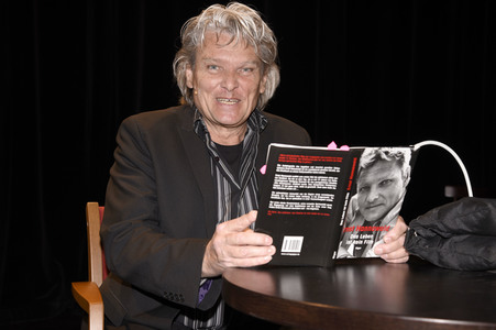 Lesung von Ernst Hannawald in Haar