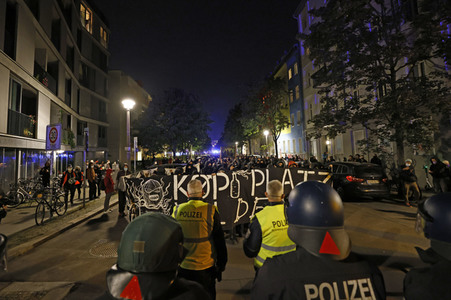 Demonstration gegen Räumung von linkem Wohnprojekt in Berlin