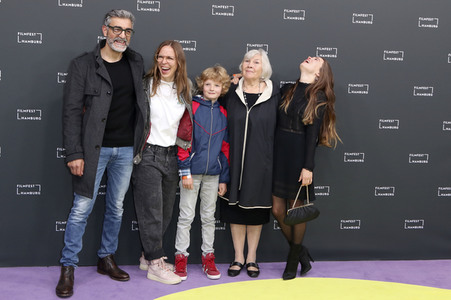 Filmpremiere 'Mutter, Kutter, Kind', Filmfest Hamburg 2021