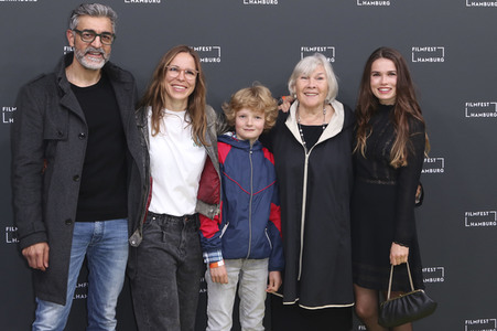 Filmpremiere 'Mutter, Kutter, Kind', Filmfest Hamburg 2021