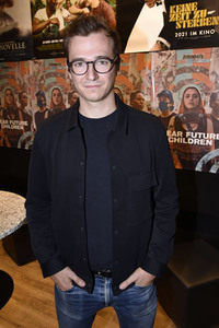 Filmpremiere 'Dear Future Children' in München