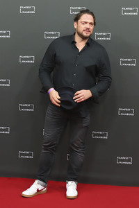 Filmpremiere 'Warten auf'n Bus', Filmfest Hamburg 2021