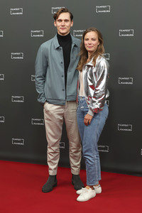 Filmpremiere 'Niemand ist bei den Kälbern', Filmfest Hamburg 2021