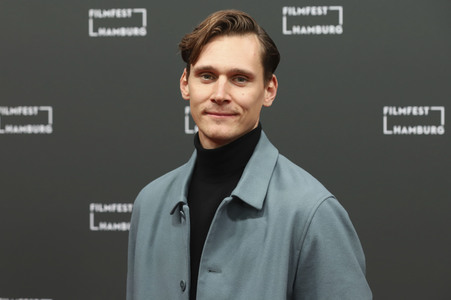 Filmpremiere 'Niemand ist bei den Kälbern', Filmfest Hamburg 2021