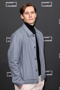 Filmpremiere 'Niemand ist bei den Kälbern', Filmfest Hamburg 2021