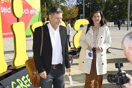 Gespräch zwischen SPD, Bündnis 90/Die Grünen und FDP in Berlin