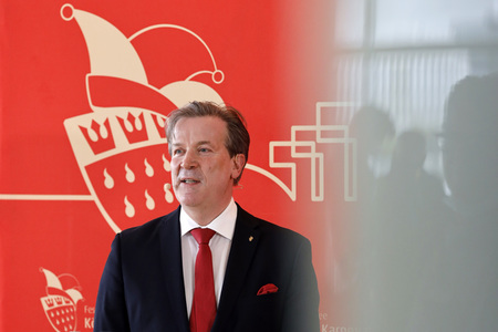 Pressekonferenz zur Vorstellung des designierten Dreigestirn 2022 in Köln