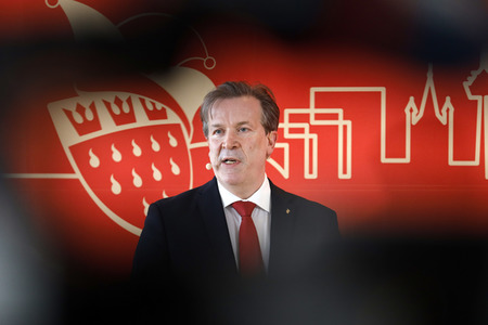 Pressekonferenz zur Vorstellung des designierten Dreigestirn 2022 in Köln