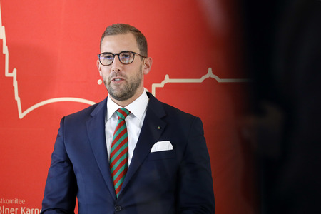 Pressekonferenz zur Vorstellung des designierten Dreigestirn 2022 in Köln