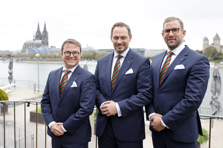 Pressekonferenz zur Vorstellung des designierten Dreigestirn 2022 in Köln