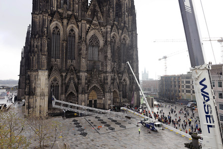 Abbau des Gerüsts am Kölner Dom