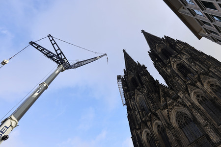 Abbau des Gerüsts am Kölner Dom