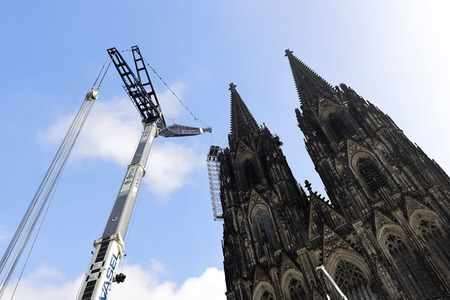 Abbau des Gerüsts am Kölner Dom