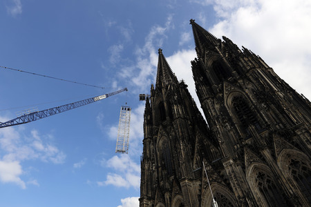 Abbau des Gerüsts am Kölner Dom