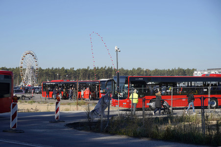 Tag der offenen Tür in der Tesla Gigafactory 4 in Grünheide