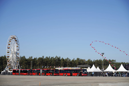 Tag der offenen Tür in der Tesla Gigafactory 4 in Grünheide