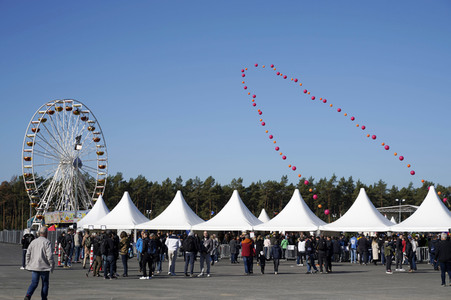 Tag der offenen Tür in der Tesla Gigafactory 4 in Grünheide