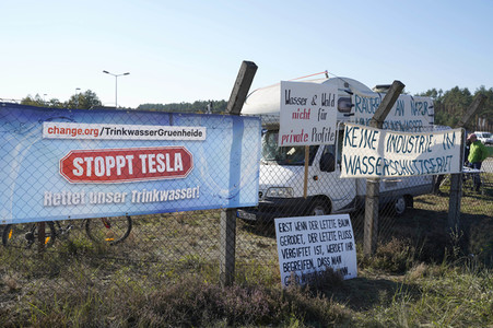 Tag der offenen Tür in der Tesla Gigafactory 4 in Grünheide