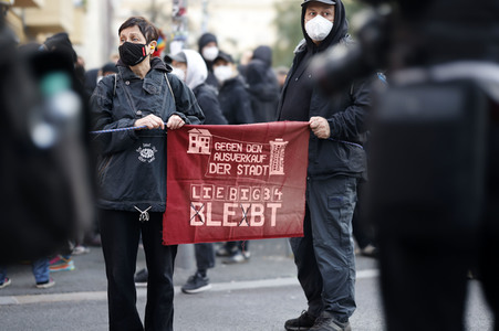 Demonstration gegen Räumung vom Wagencamp 'Köpi' in Berlin