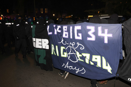 Demonstration gegen Räumung vom Wagencamp 'Köpi' in Berlin