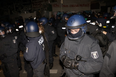 Demonstration gegen Räumung vom Wagencamp 'Köpi' in Berlin