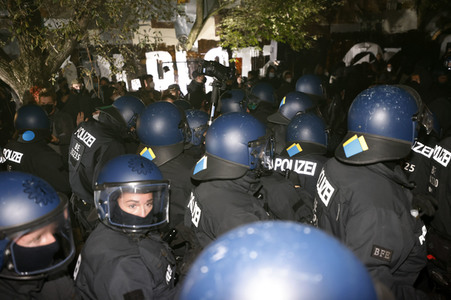 Demonstration gegen Räumung vom Wagencamp 'Köpi' in Berlin