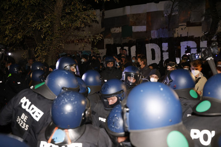 Demonstration gegen Räumung vom Wagencamp 'Köpi' in Berlin