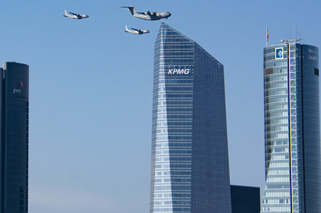 Militärparade zum spanischen Nationalfeiertag in Madrid