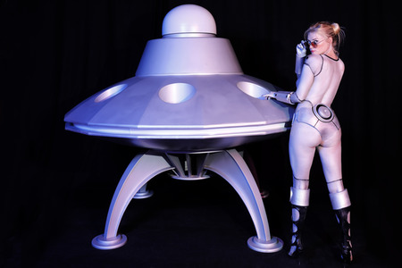 GEEK ART: UFO Bodypainting