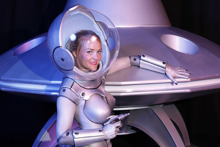 GEEK ART: UFO Bodypainting