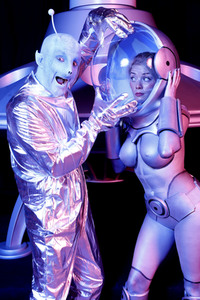 GEEK ART: UFO Bodypainting