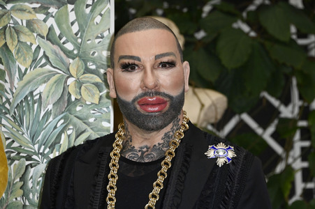 Präsentation der Glööckler-Tapetenkollektion in Berlin