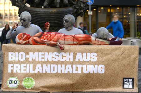 PETA-Demo gegen Speziesismus in Nürnberg