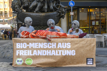 PETA-Demo gegen Speziesismus in Nürnberg