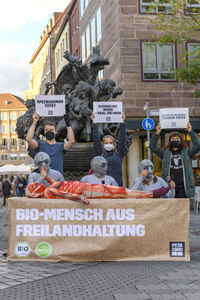 PETA-Demo gegen Speziesismus in Nürnberg