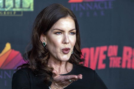 Filmpremiere 'Love on the Rock' in Universal City