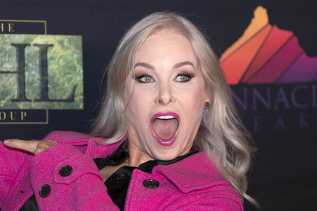 Filmpremiere 'Love on the Rock' in Universal City