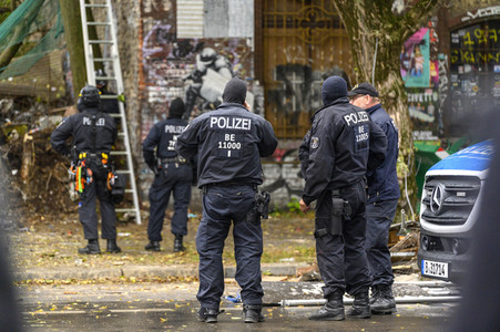 Räumung des Wagencamps 'Köpi' in Berlin