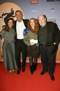 Musicalpremiere 'Der Schuh des Manitu' in München