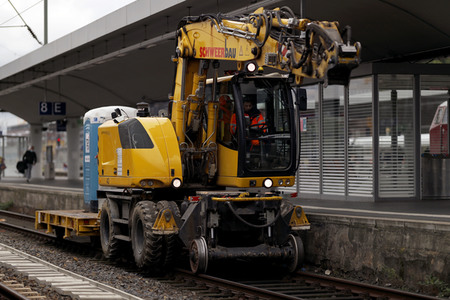 Synbolfoto Zweiwegefahrzeug
