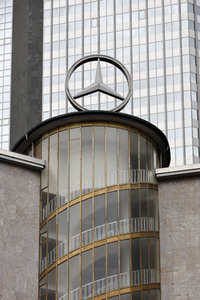 Symbolfoto Mercedes-Benz