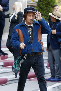 Präsident Aleksandar Vučić empfängt Johnny Depp in Belgrad