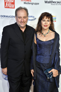 Goldene Bild der Frau 2021 in Hamburg