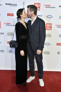 Goldene Bild der Frau 2021 in Hamburg