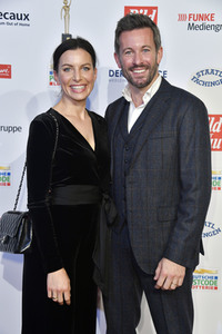 Goldene Bild der Frau 2021 in Hamburg