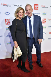 Goldene Bild der Frau 2021 in Hamburg