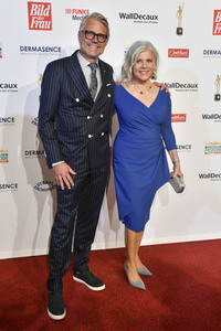 Goldene Bild der Frau 2021 in Hamburg