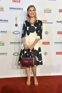 Goldene Bild der Frau 2021 in Hamburg