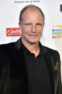 Goldene Bild der Frau 2021 in Hamburg