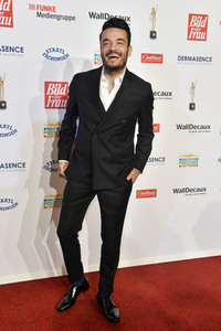 Goldene Bild der Frau 2021 in Hamburg